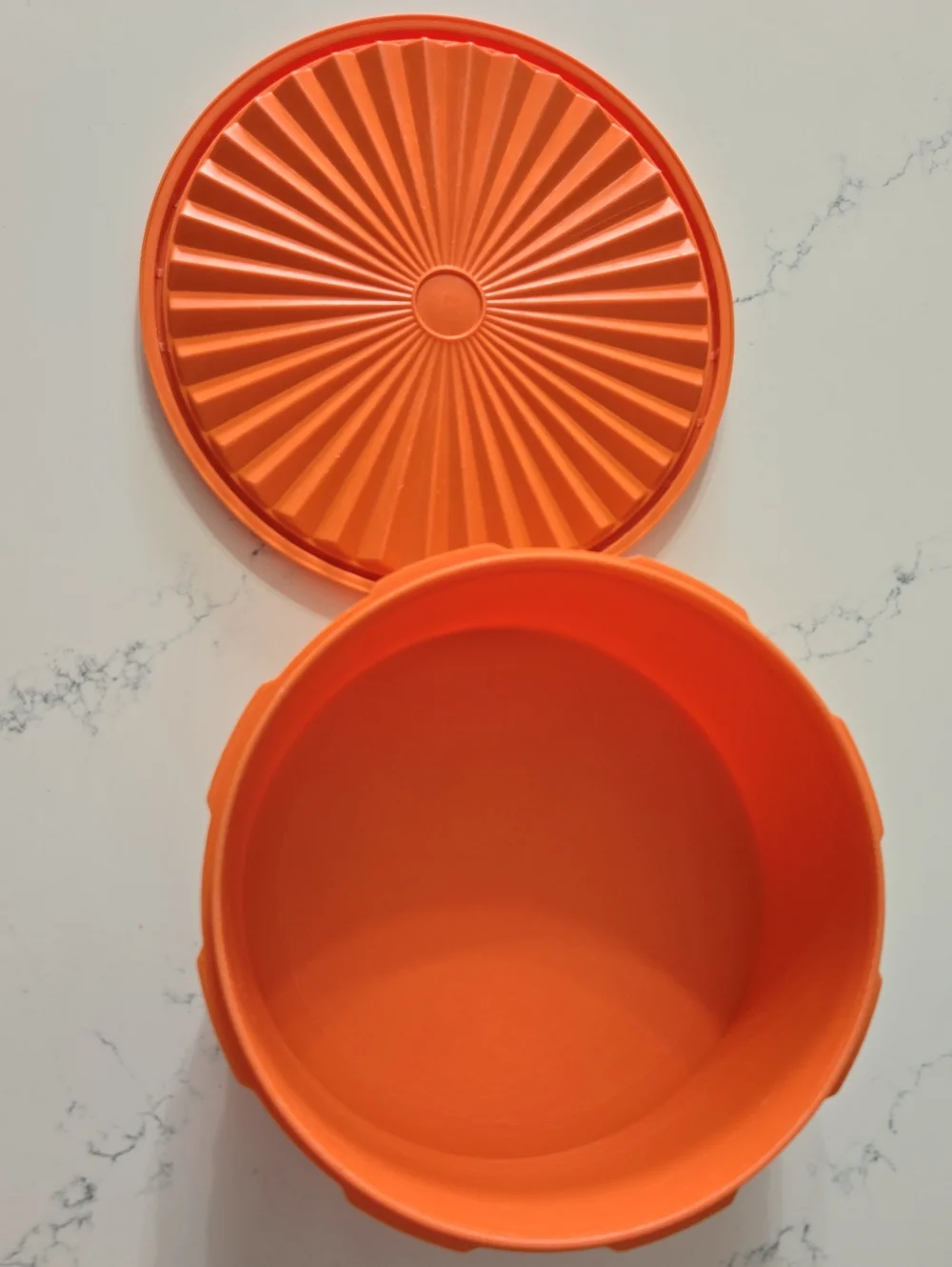 Vintage Tupperware Orange Servalier #1204-2 With Lid 1205-4